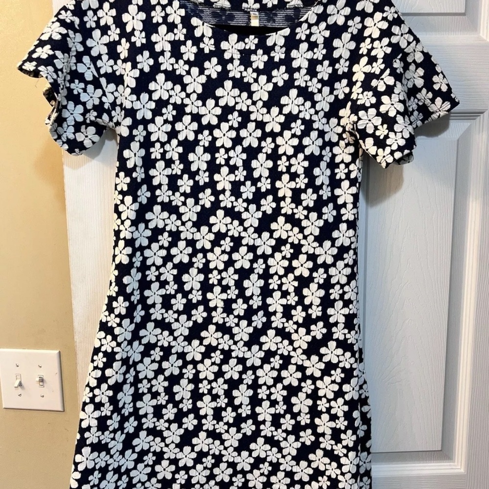 Uncle Frank dress small